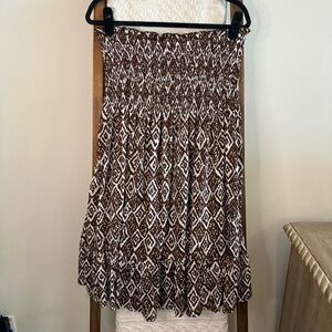 NWOT INC International Concepts Brown & White Patterned Smocked Strapless Dress